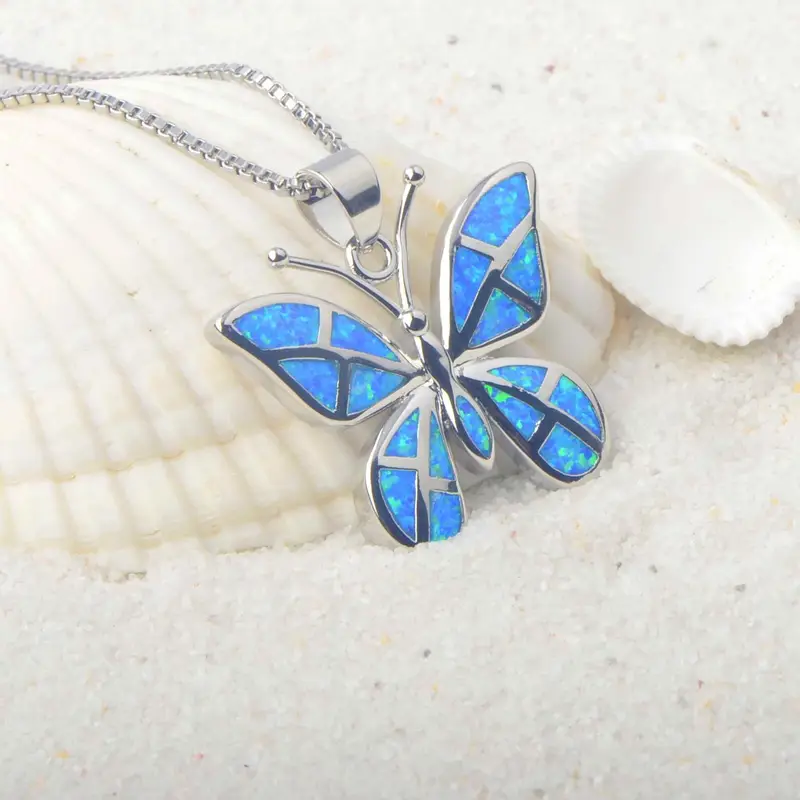 Opal Butterfly Necklace "Garden Party" – Elegant & refined