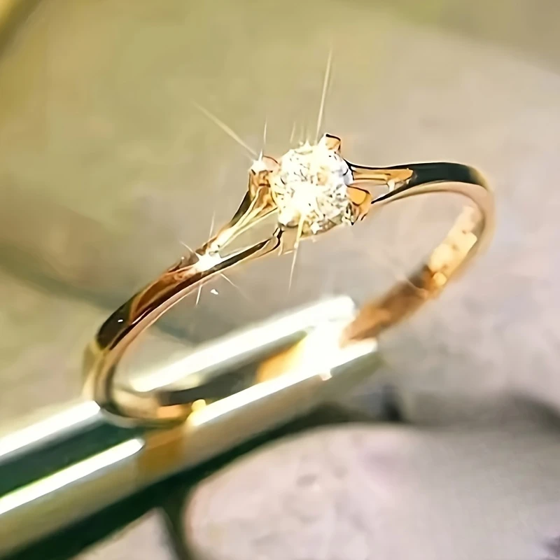Zirconia Spark Gold Ring "Cocktail Hour" – Elegant & refined
