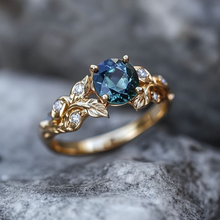 Exotic crystal gold ring "Romantic Dinner" – Elegant & refined