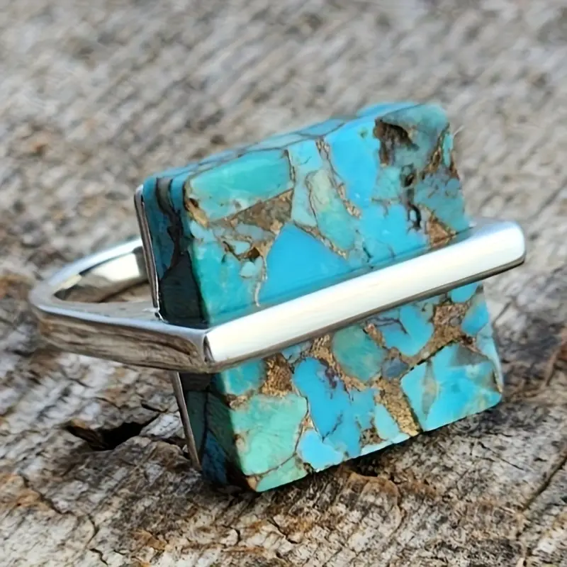 Cubic blue stone silver ring "Cocktail Hour" – Elegant & refined
