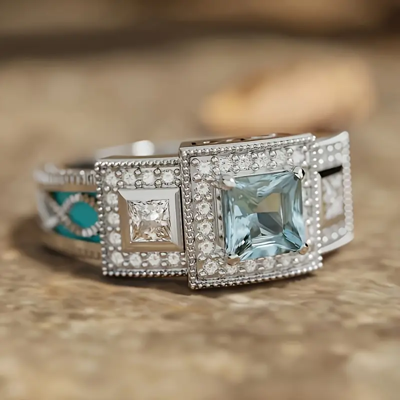 Bright silvered ring in turquoise – Elegant & refined