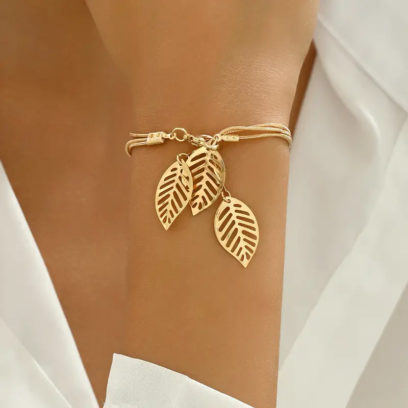Dangling gold leaves bracelet "Garden Party" – Elegant & refined