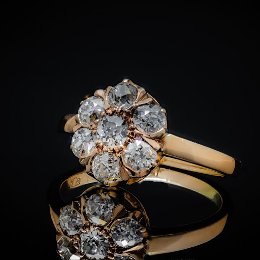 Rose sparkling gold ring