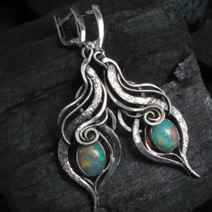 Silvered blue opal earrings "Romantic Dinner" – Elegant & refined
