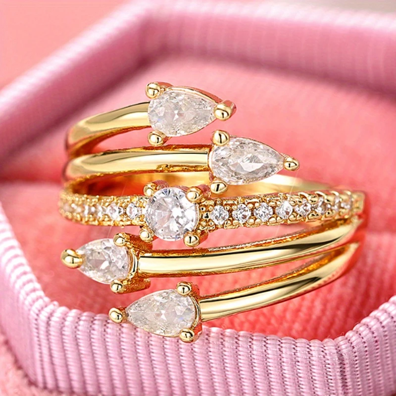 Layered crystal drop gold ring "Cocktail Hour" – Elegant & refined