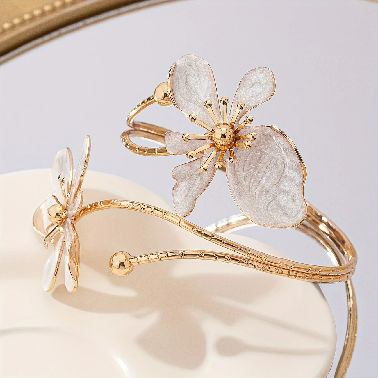 Fine Flower Gold Bracelet