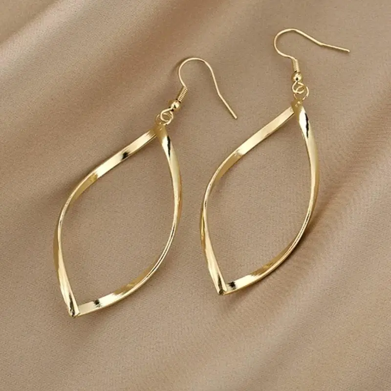 Golden luxe earrings "Cocktail Hour" – Elegant & refined