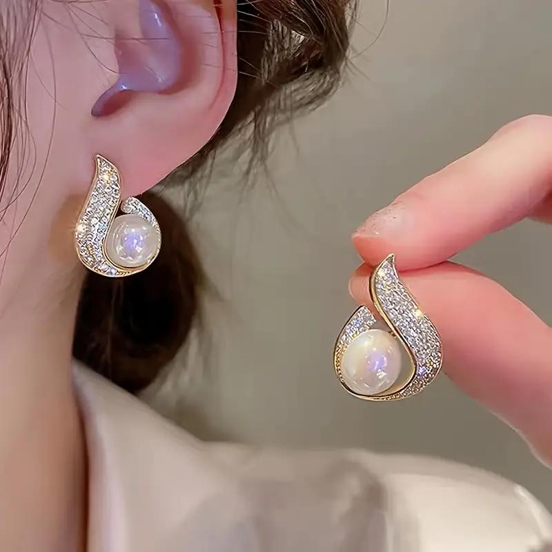 Bright pearl zirconia earrings "Cocktail Hour" – Elegant & refined