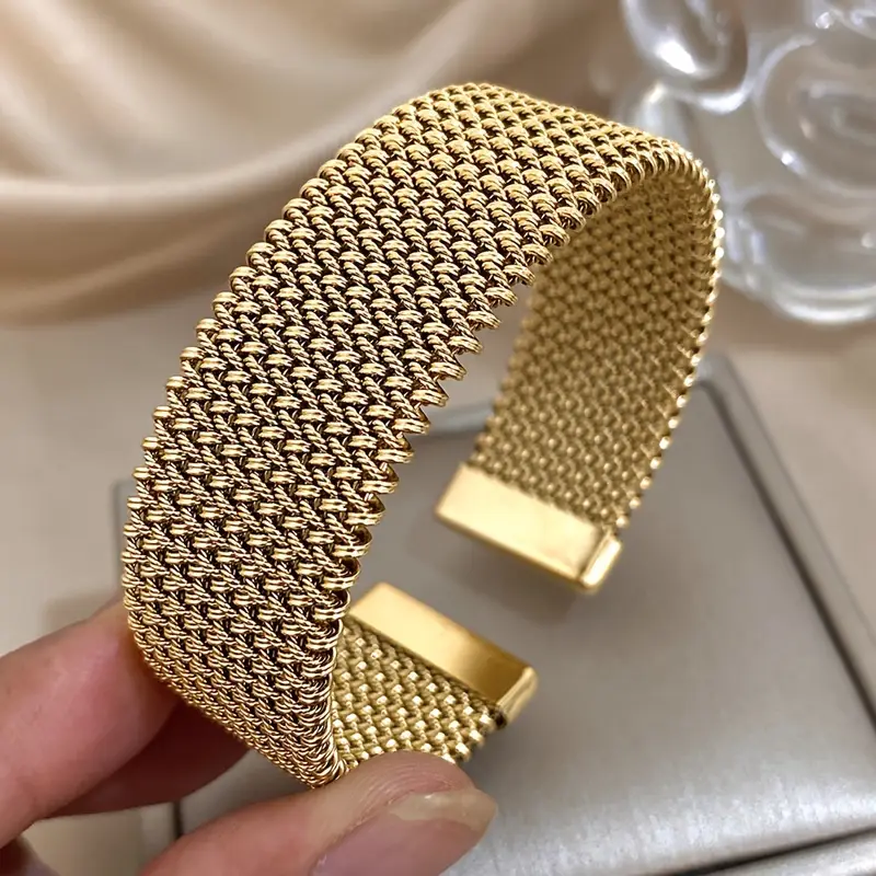 Open golden mesh bracelet "Cocktail Hour" – Elegant & refined