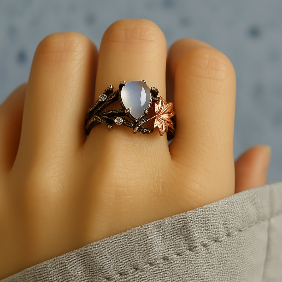 Moonstone ring "Sunday Picnic" – Elegant & natural