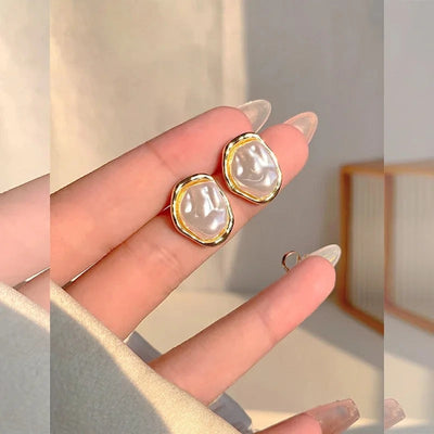 Carmen - Elegant Pearl Earrings